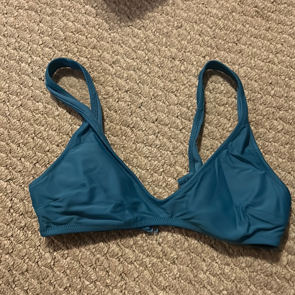 Aerie scoop top!